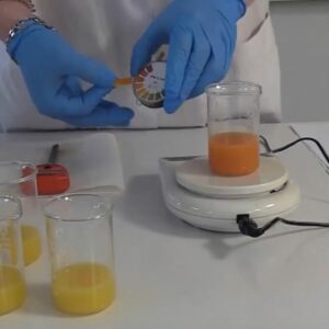 Comment supprimer l’acidité d’un jus d’orange, tout en le gardant bon?