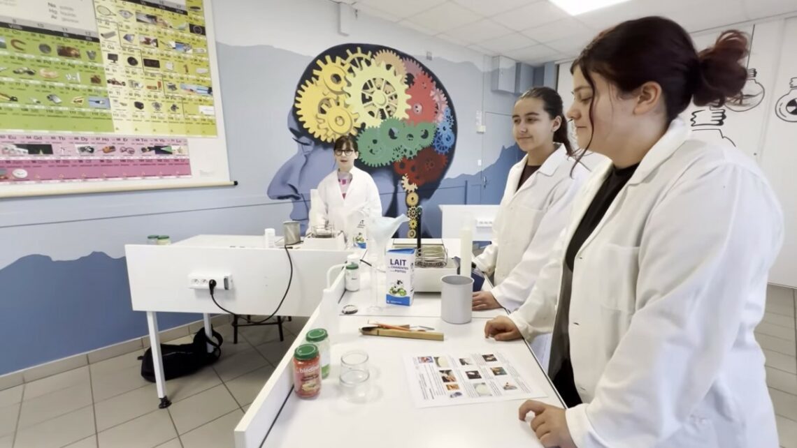 Peindre avec du lait ? Même les vaches vont halluciner